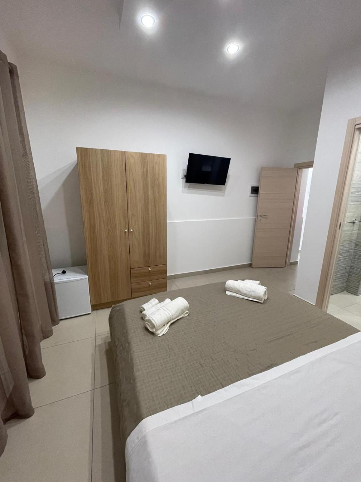 Hotel The Diamond Of Catania Airport Extérieur photo