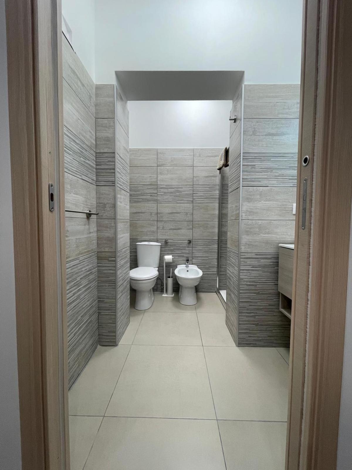 Hotel The Diamond Of Catania Airport Extérieur photo